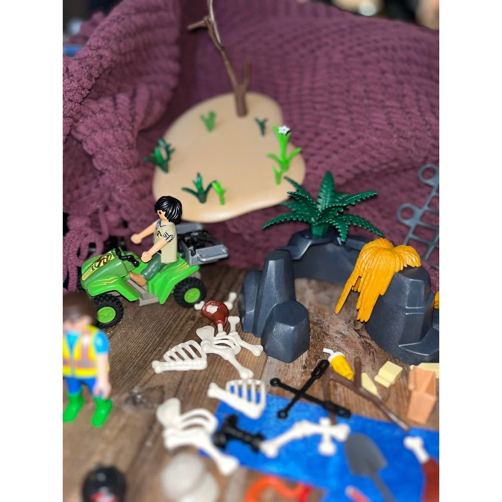 Playmobil Adventure Lot ATV Canoe Tent Figures Skeleton Jungle Safari